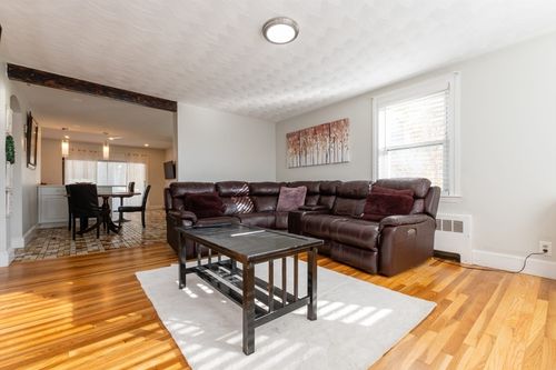 1-44 Woodlawn Ave, Everett, MA, 02149-5417 | Card Image