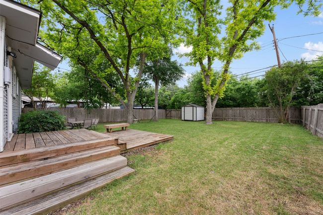 Backyard with large multi-tiered deck | Image 27