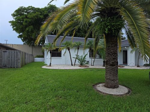 6701 W Wedgewood Ave, Davie, FL, 33331-2999 | Card Image