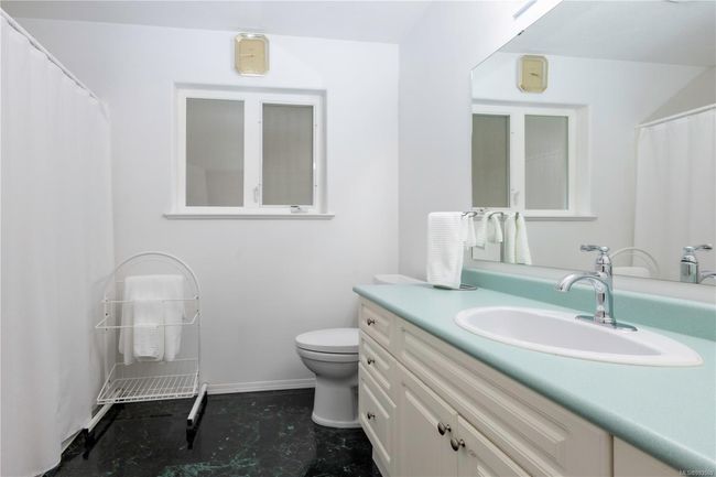 3rd bedroom upstairs | Image 29