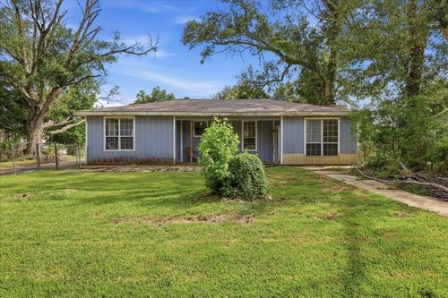 1049 Vincent, Bridge City, TX, 77611 | Card Image