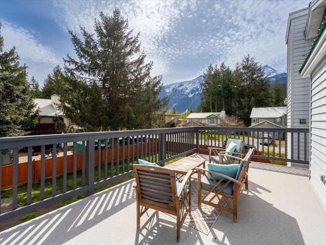 7390 Larch Street, House other with 3 bedrooms, 3 bathrooms and 5 parking in Pemberton BC | Image 4