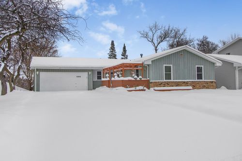 1399 Pike Lake Dr, New Brighton, MN, 55112-2480 | Card Image