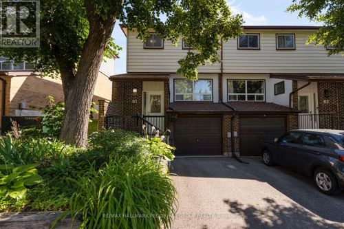 b1-63 Ferris Lane, Barrie, ON, L4M5C4 | Card Image