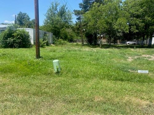 11893 Vanwood St, Willis, TX, 77318-7669 | Card Image