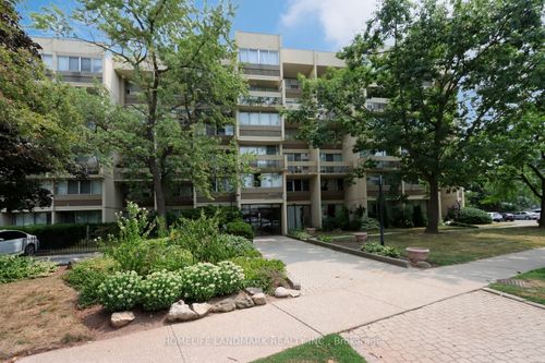 136-1300 Marlborough Crt, Oakville, ON, L6H2S2 | Card Image