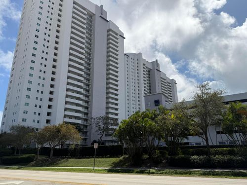 1603-15051 Royal Oaks Ln, North Miami, FL, 33181-2457 | Card Image