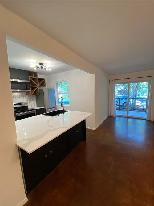 b-2119 Oxford Ave, Austin, TX, 78704-4060 | Card Image