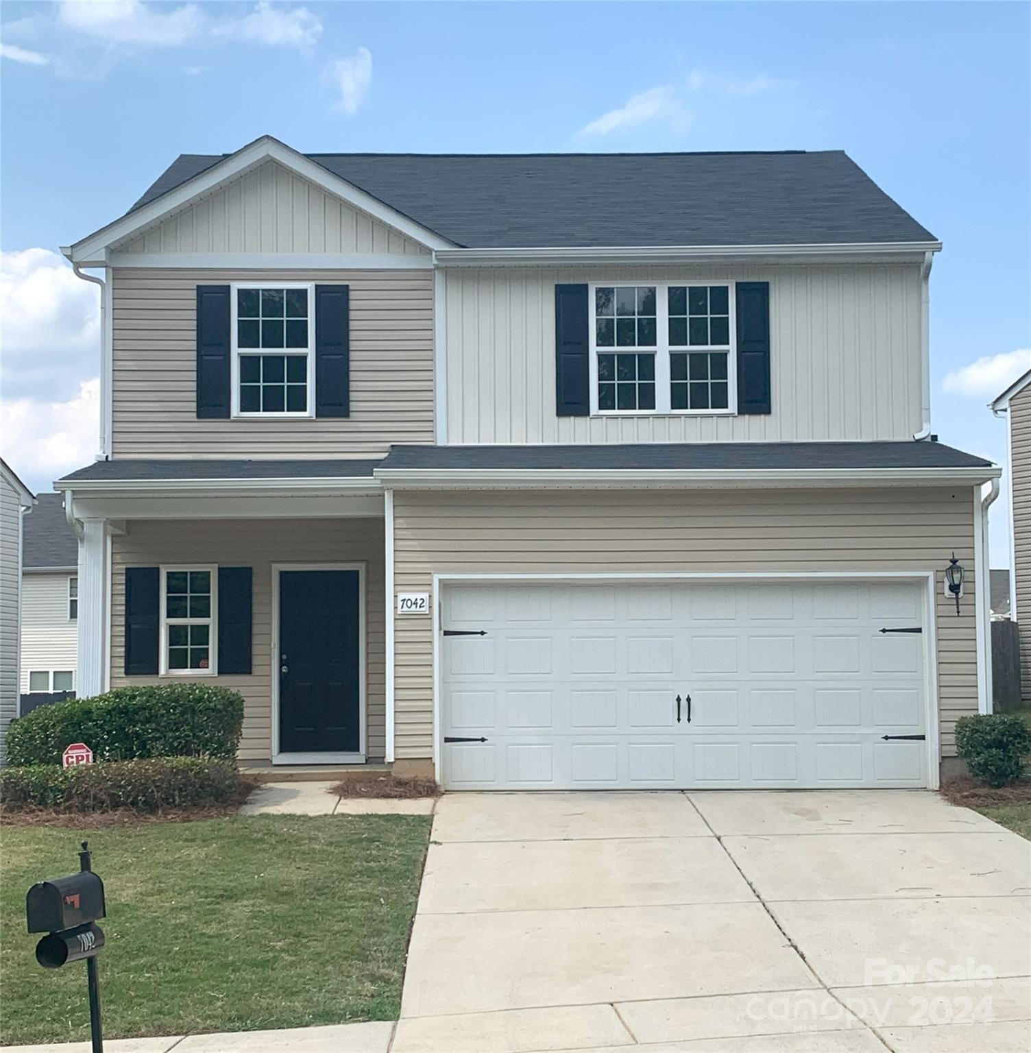 Agava Ln, Charlotte, NC 28215