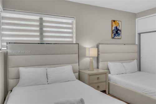 15-10006 E Bay Harbor Dr, Bay Harbor Islands, FL, 33154-1532 | Card Image
