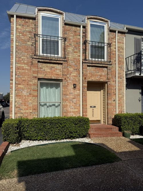 9825 Park Lane Ct, Dallas, TX, 75220-6503 | Card Image