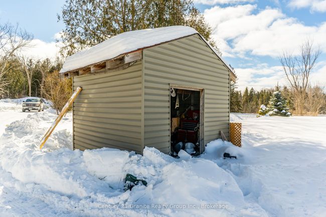 3783 Monck Rd, House other with 3 bedrooms, 2 bathrooms and 8 parking in Norland ON | Image 29