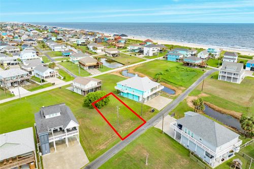 926 Palmride Dr, Port Bolivar, TX, 77650-3616 | Card Image