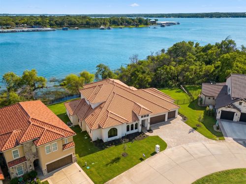 9065 Lakeside Dr, Fort Worth, TX, 76179-4273 | Card Image