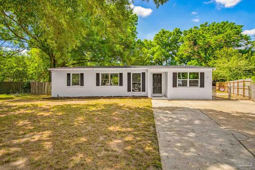 5535 Mayfair Cir, Pensacola, FL, 32506-5323 | Card Image