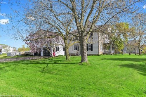 2313 St Anns Rd, Saint Anns, ON, L0R1Y0 | Card Image