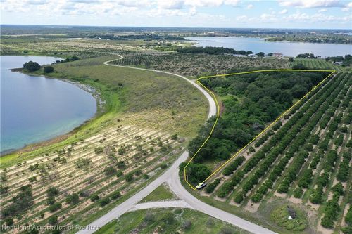 1123 Basket Lake Rd, Avon Park, FL, 33825-6901 | Card Image