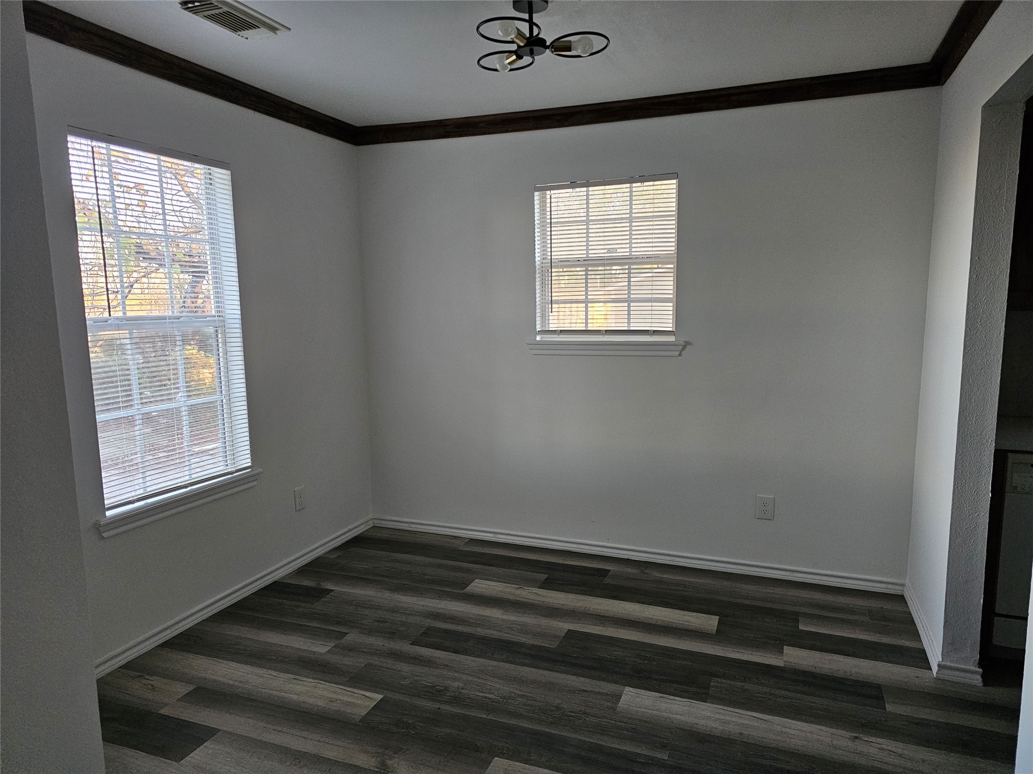 Residential Lease in Goodlow 5