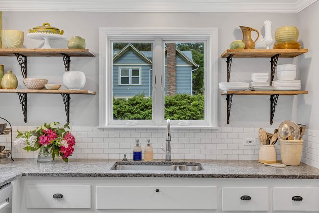 69 Spring St, House other with 3 bedrooms, 2 bathrooms and null parking in Chester CT | Image 17