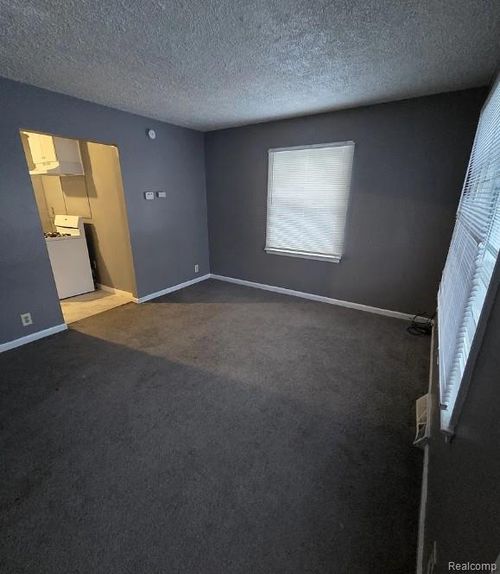 26110 Colgate St, Inkster, MI, 48141-3219 | Card Image