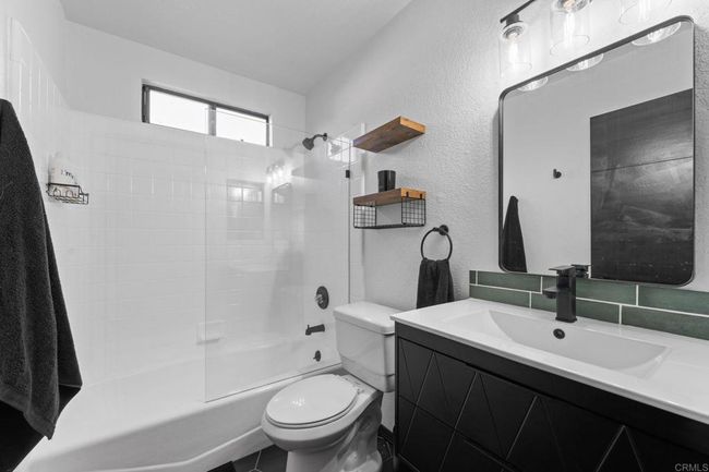 41605 Swan Dr, House other with 3 bedrooms, 2 bathrooms and 2 parking in Big Bear Lake CA | Image 18