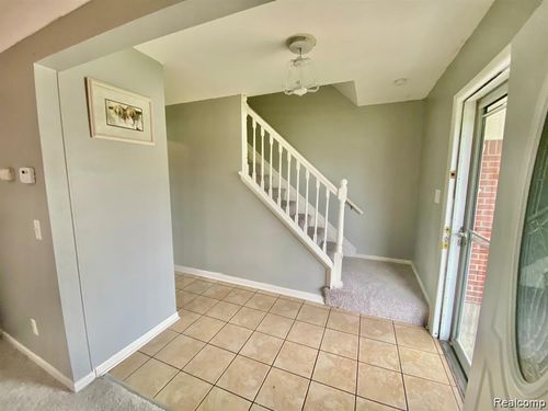 4514 Marlow Dr, Warren, MI, 48092-2349 | Card Image