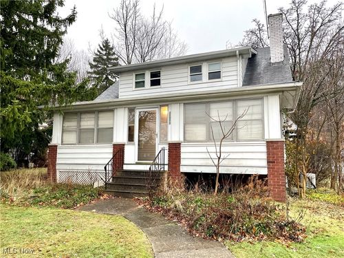 21950 Euclid Ave, Euclid, OH, 44117-1553 | Card Image