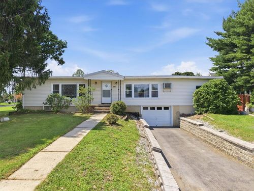350 S 8th St, Lehightn Boro, PA, 18235-1828 | Card Image
