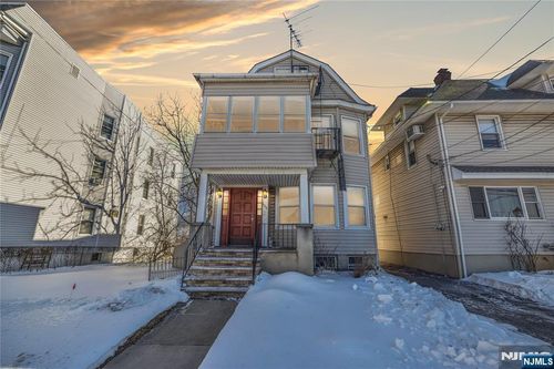 608 Washington Ave, Belleville, NJ, 07109-2820 | Card Image