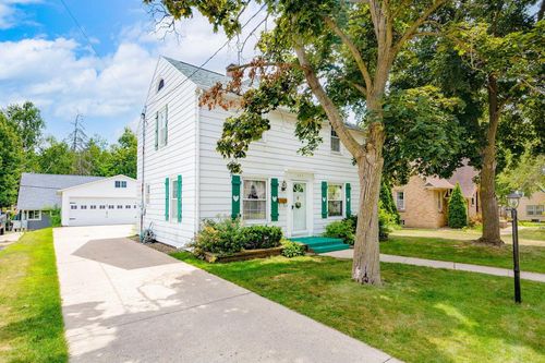 506 Robert St, Fort Atkinson, WI, 53538-1449 | Card Image