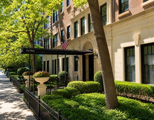 4w-230 E Delaware Pl, Chicago, IL, 60611-1769 | Card Image