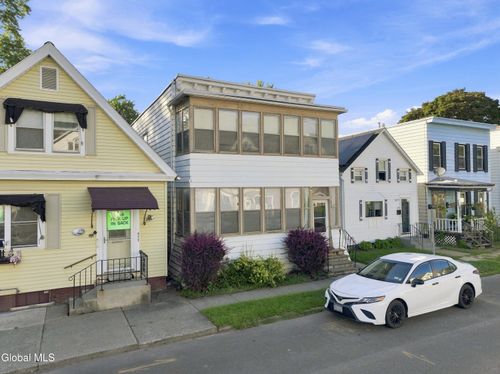 479 8th Avenue, Troy, NY, 12182 | Card Image