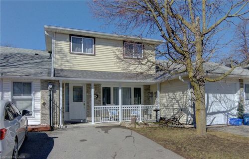 226 Linden Drive, Cambridge, ON, N3H4Y2 | Card Image