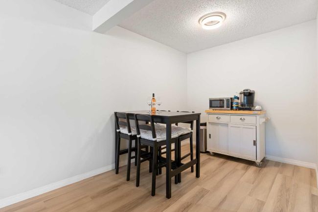 3209 - 393 Patterson Hill Sw, Home with 2 bedrooms, 1 bathrooms and 1 parking in Calgary AB | Image 16