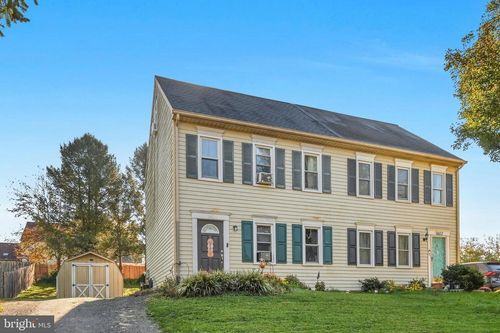 1610 Chadwick Cir, LANCASTER, PA, 17603-9335 | Card Image