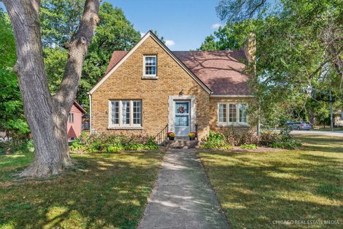 844 Bode Rd, Elgin, IL, 60120-4522 | Card Image