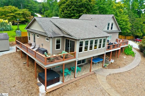 486 Cardinal Ln, West Union, SC, 29696-3946 | Card Image