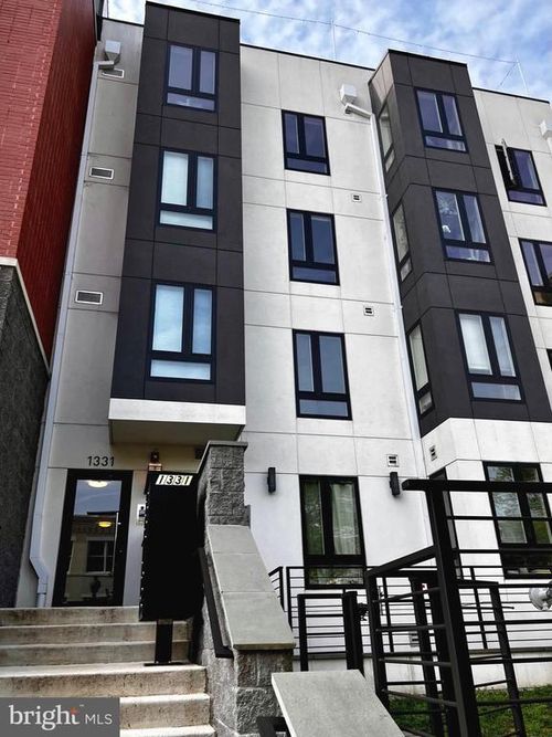 203-1331 K St Se, WASHINGTON, DC, 20003-4407 | Card Image