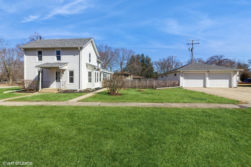 309 W Walnut St, Millington, IL, 60537-1104 | Card Image