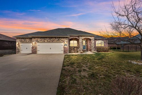 209 Stoney Pointe Dr, Hollister, MO, 65672-4103 | Card Image
