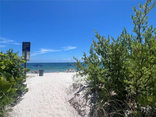 2l-605 Ocean Dr, Key Biscayne, FL, 33149-2305 | Card Image
