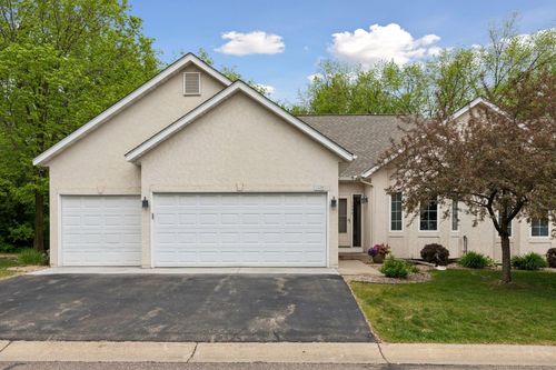 1539 Stonewood Ln, Eagan, MN, 55122-1952 | Card Image