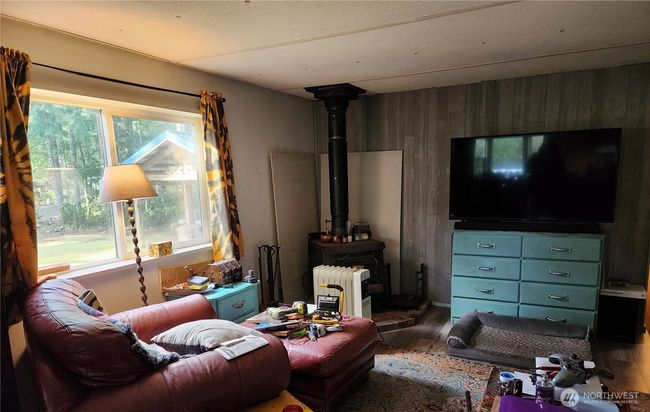 living room | Image 4
