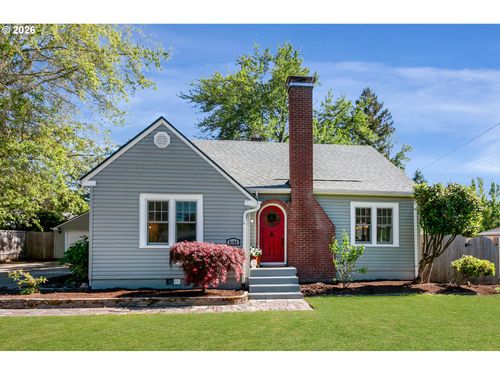 8100 Sw Locust St, Portland, OR, 97223-5821 | Card Image