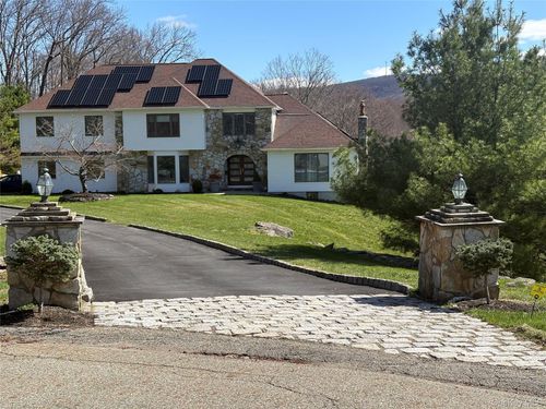 32 Pearce Dr, Highland Mills, NY, 10930-3413 | Card Image