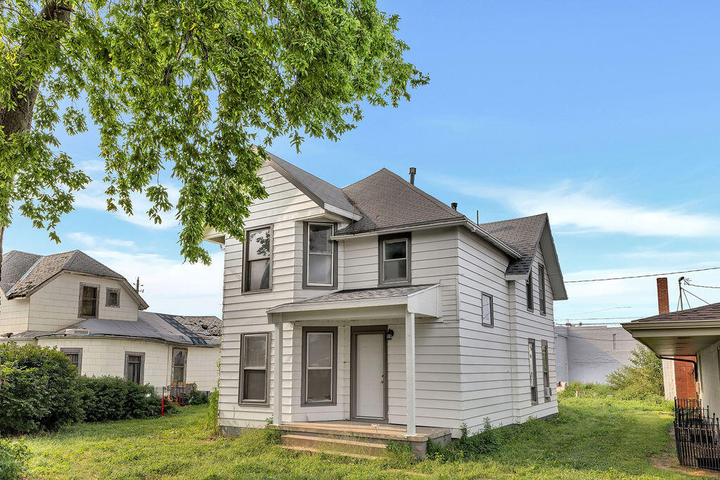 Residential in SHENANDOAH 2
