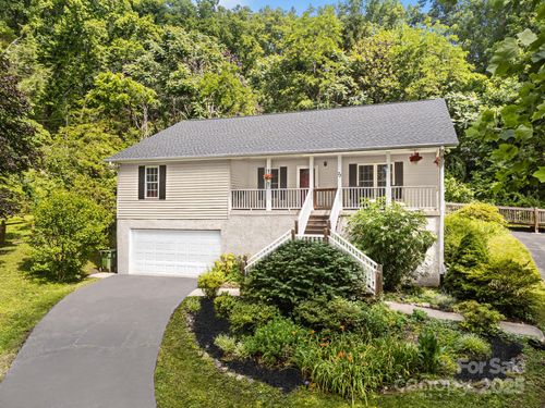 73 Waters Rd, Asheville, NC, 28805-1351 | Card Image