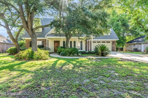 422 Cachemont Cv, Biloxi, MS, 39531-2283 | Card Image