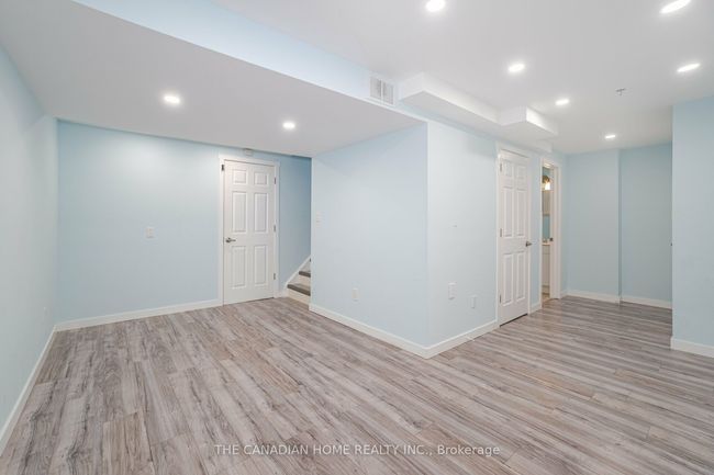 920 Mctrach Cres, House attached with 3 bedrooms, 3 bathrooms and 1 parking in Milton ON | Image 29