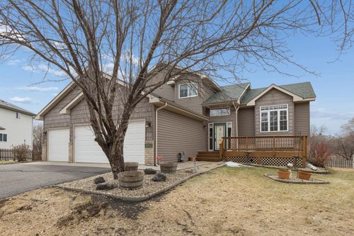 9902 Washington St Ne, Blaine, MN, 55434-4210 | Card Image